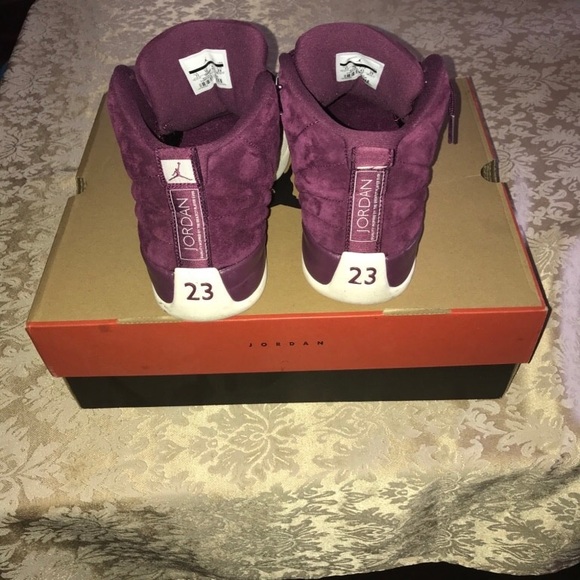 AIR JORDAN 12 RETRO "BORDEAUX" - Picture 3 of 3